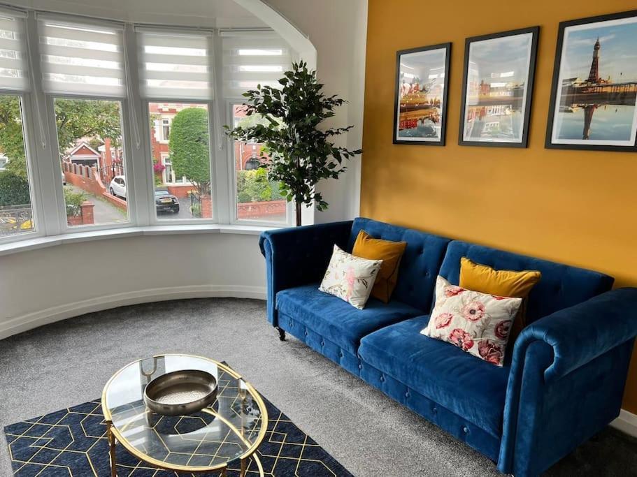 Hidden Gem W/ Parking Short Walk To Pleasure Beach Blackpool Extérieur photo