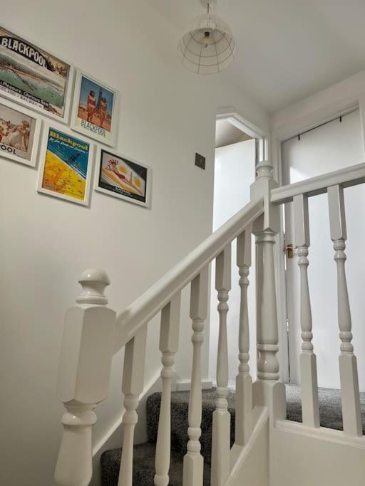 Hidden Gem W/ Parking Short Walk To Pleasure Beach Blackpool Extérieur photo