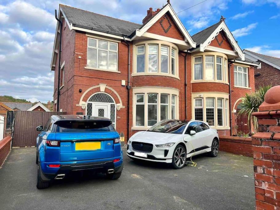 Hidden Gem W/ Parking Short Walk To Pleasure Beach Blackpool Extérieur photo